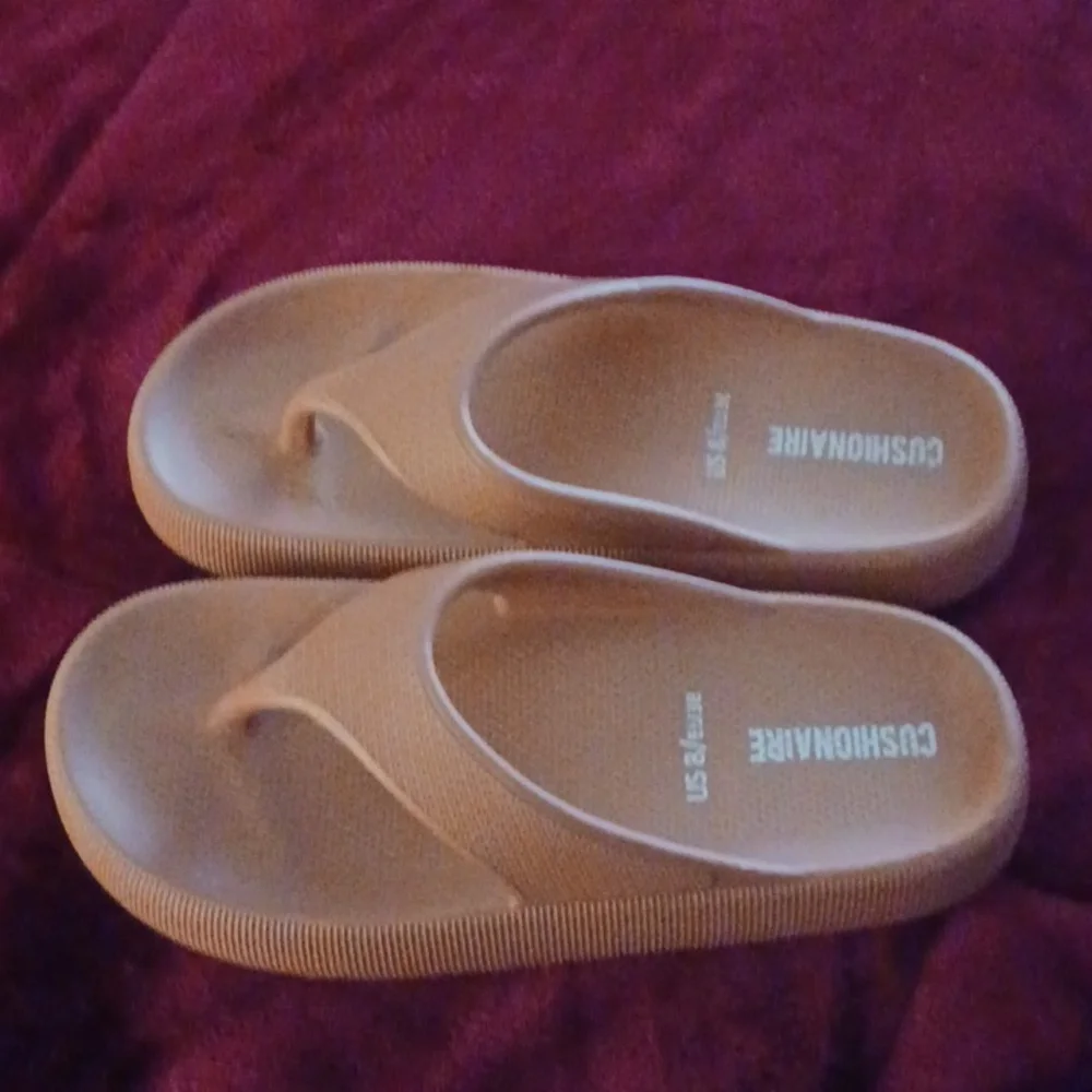 Sandals - Picture 3 of 4